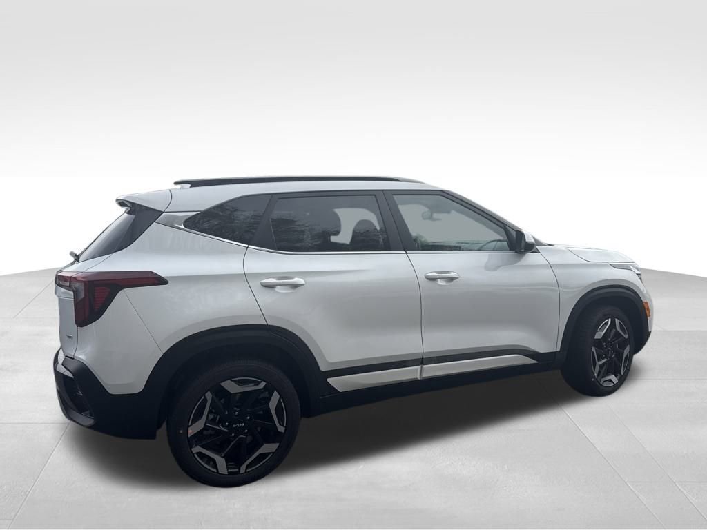 New 2026 Kia Seltos SX w/ SX Sunroof Package image 6