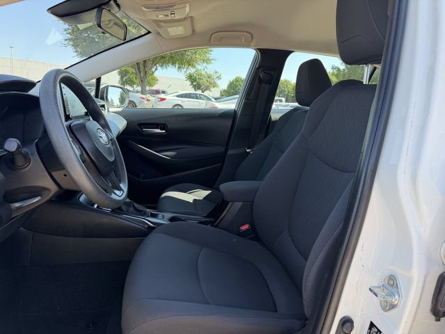 Used 2021 Toyota Corolla LE w/ Carpet Mat Package (TMS) FWD image 23