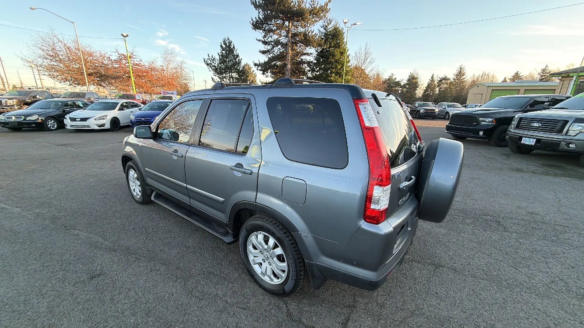Used 2005 Honda CR-V EX image 6