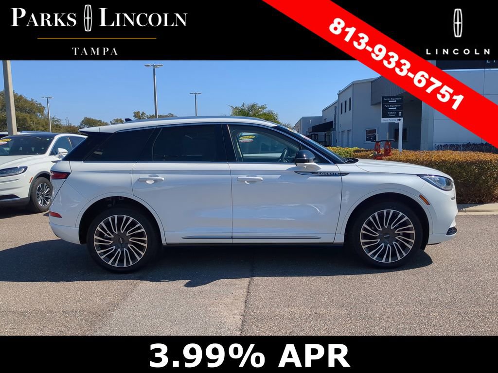 Used 2022 Lincoln Corsair Reserve w/ Sport Package image 3