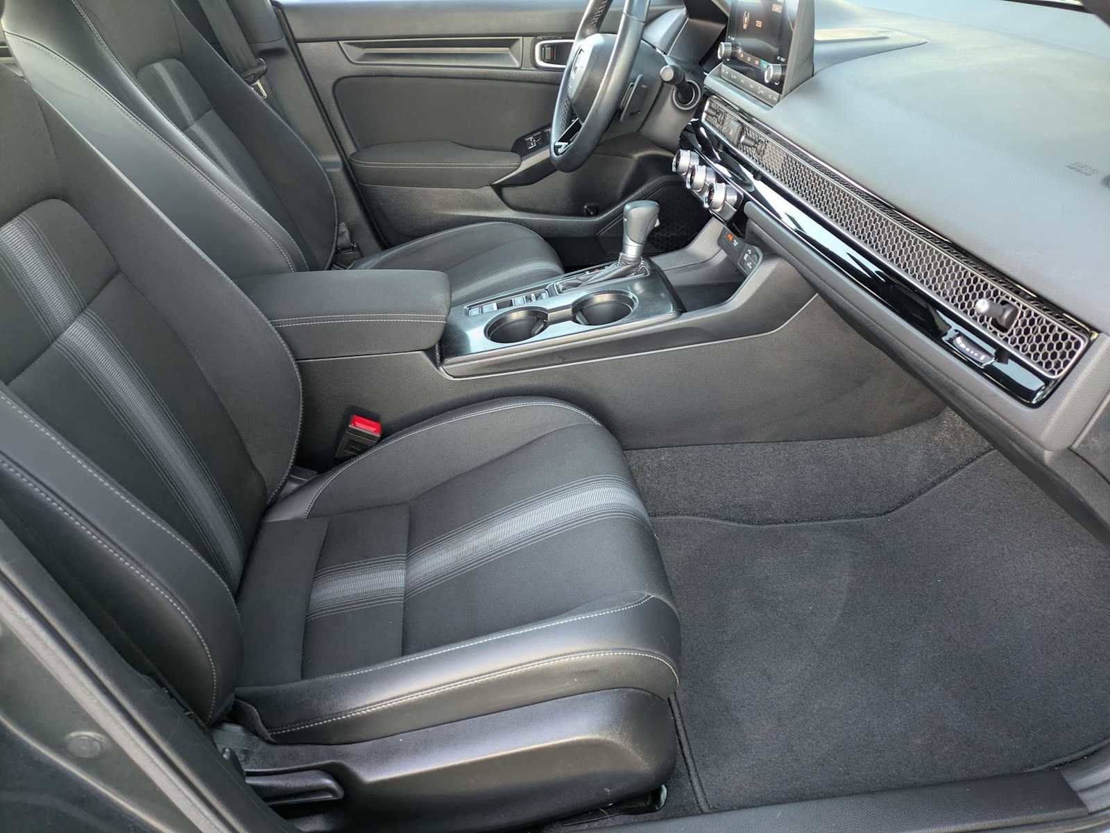 Used 2024 Honda Civic Sport image 19