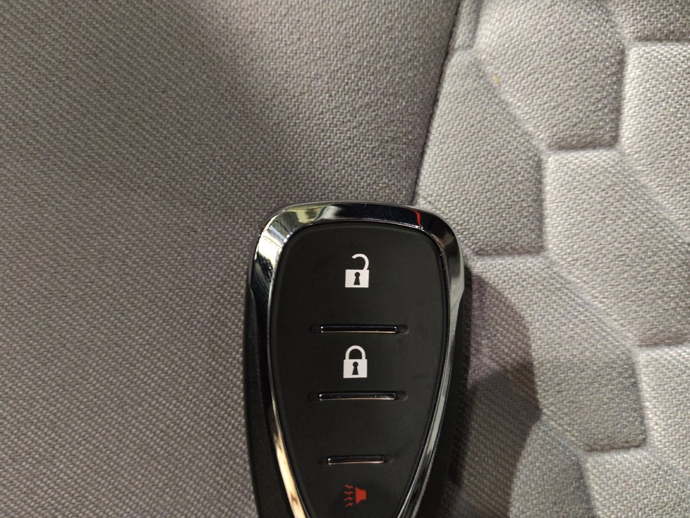 Used 2020 Chevrolet Equinox LS w/ LS Convenience Package FWD image 32