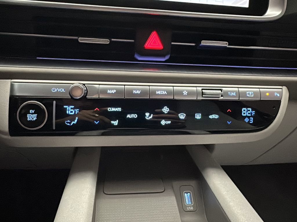 New 2025 Hyundai Ioniq 6 SEL AWD/4WD image 24