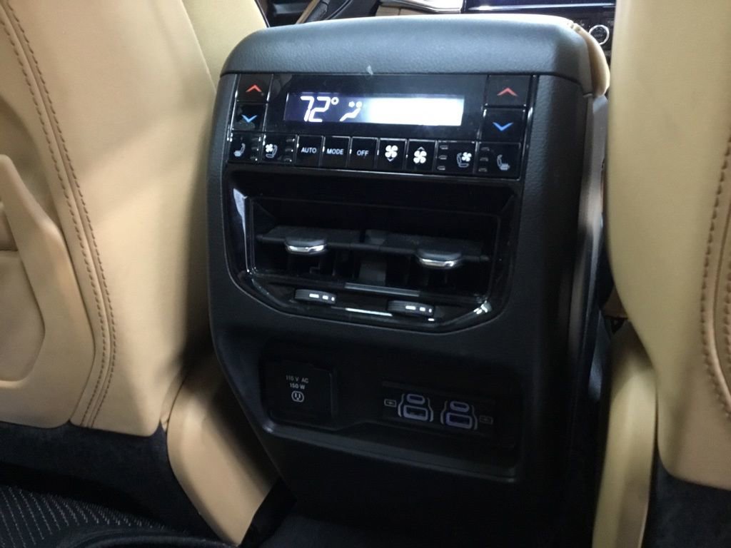 Used 2023 Jeep Grand Cherokee Summit image 23