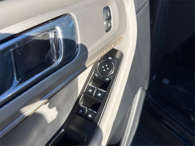 New 2026 Ford Explorer Active image 25
