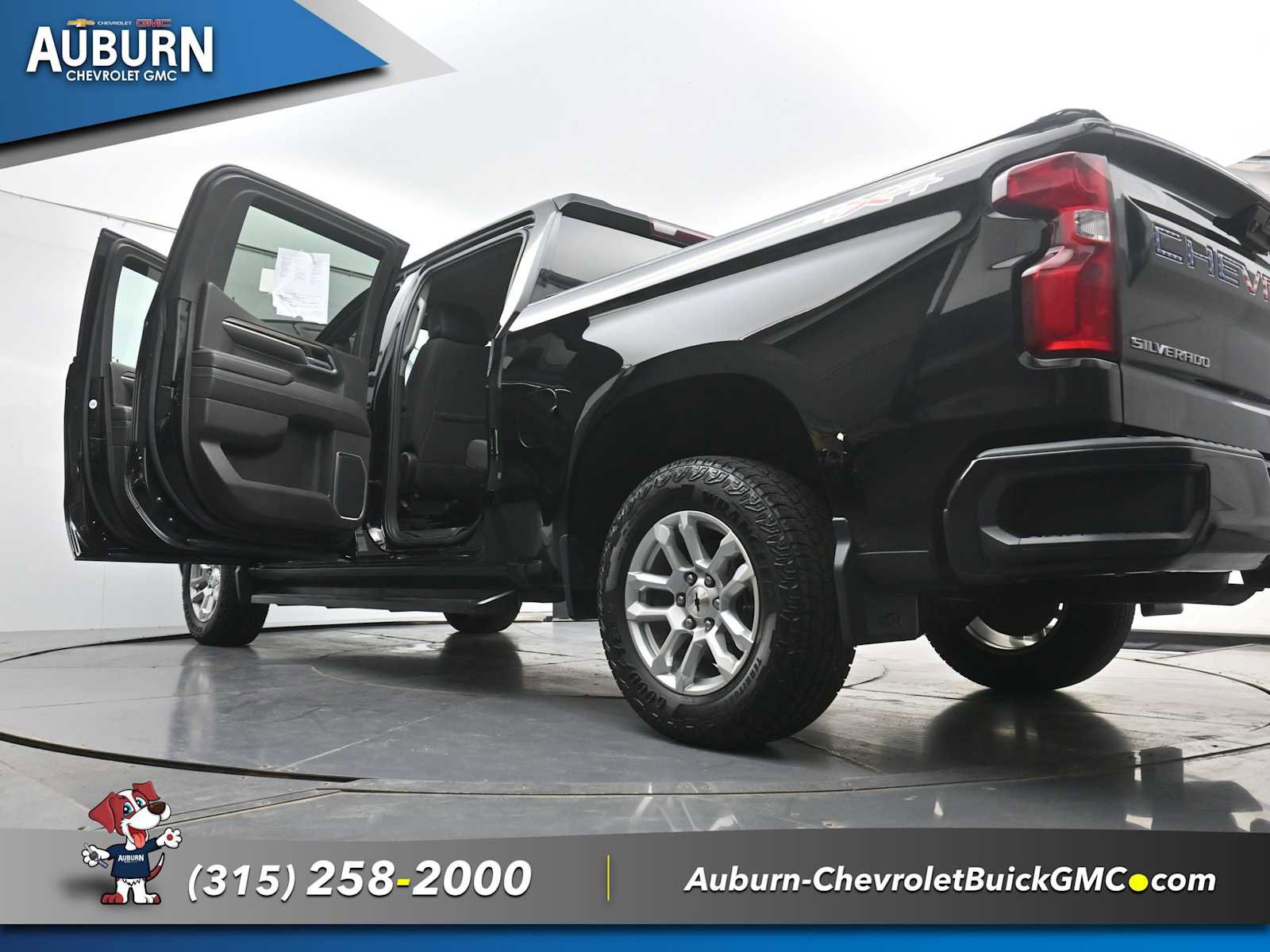 Used 2022 Chevrolet Silverado 1500 RST AWD/4WD image 38