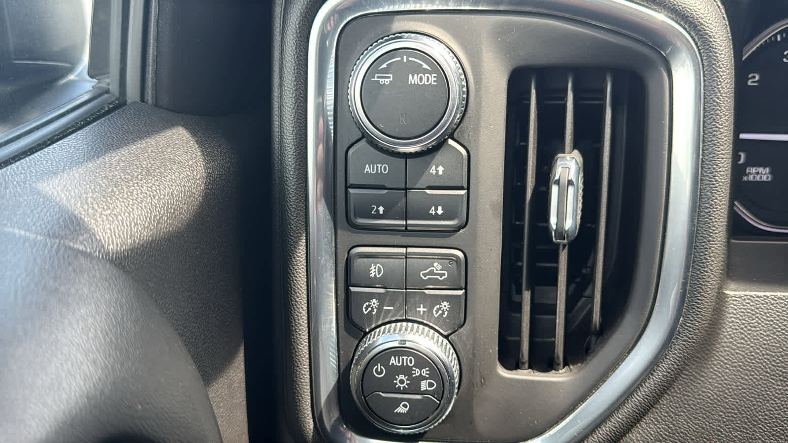 Certified 2021 GMC Sierra 1500 AT4 AWD/4WD image 13