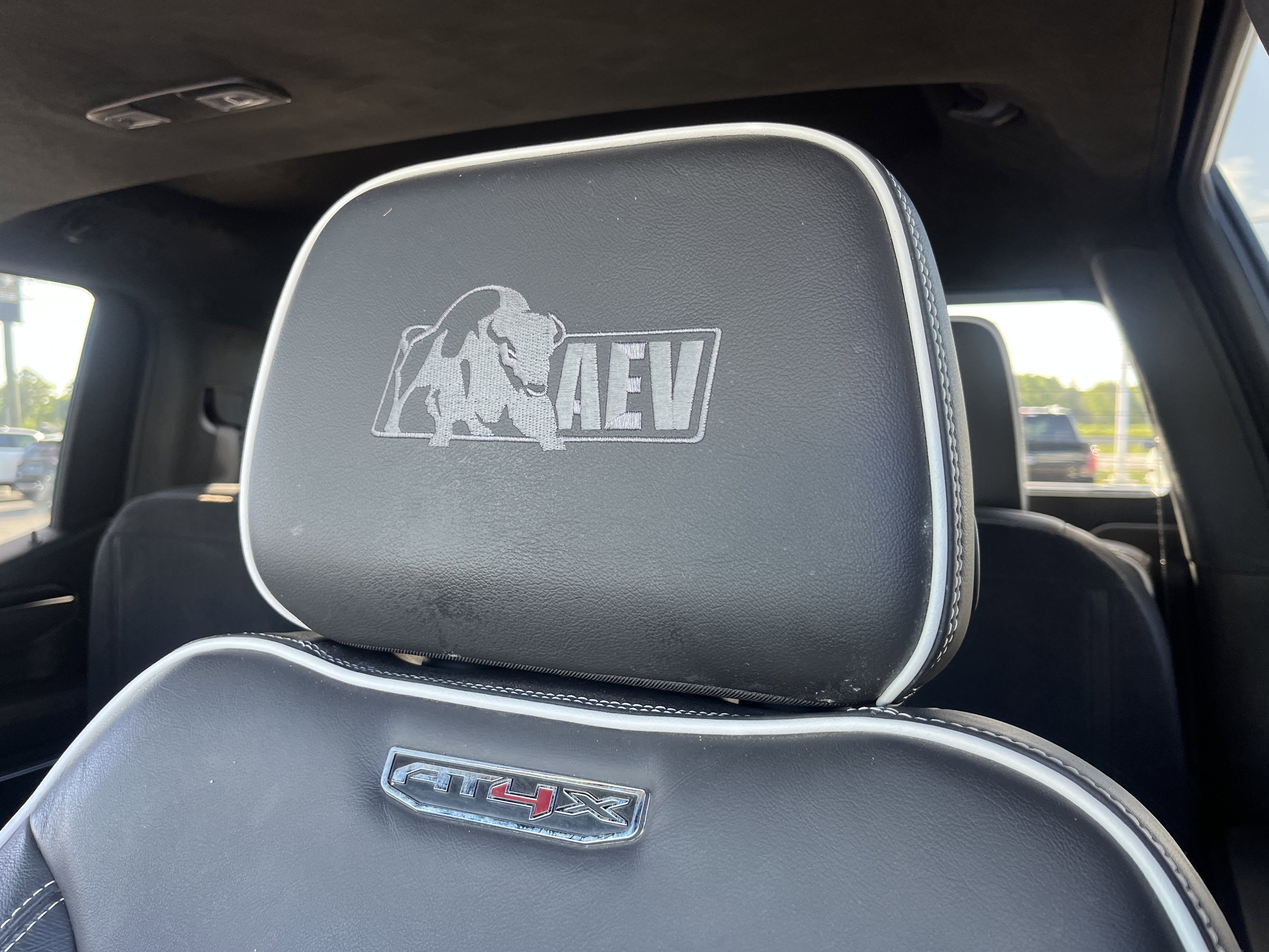 Used 2024 GMC Sierra 1500 AT4X w/ AT4X AEV Edition image 31