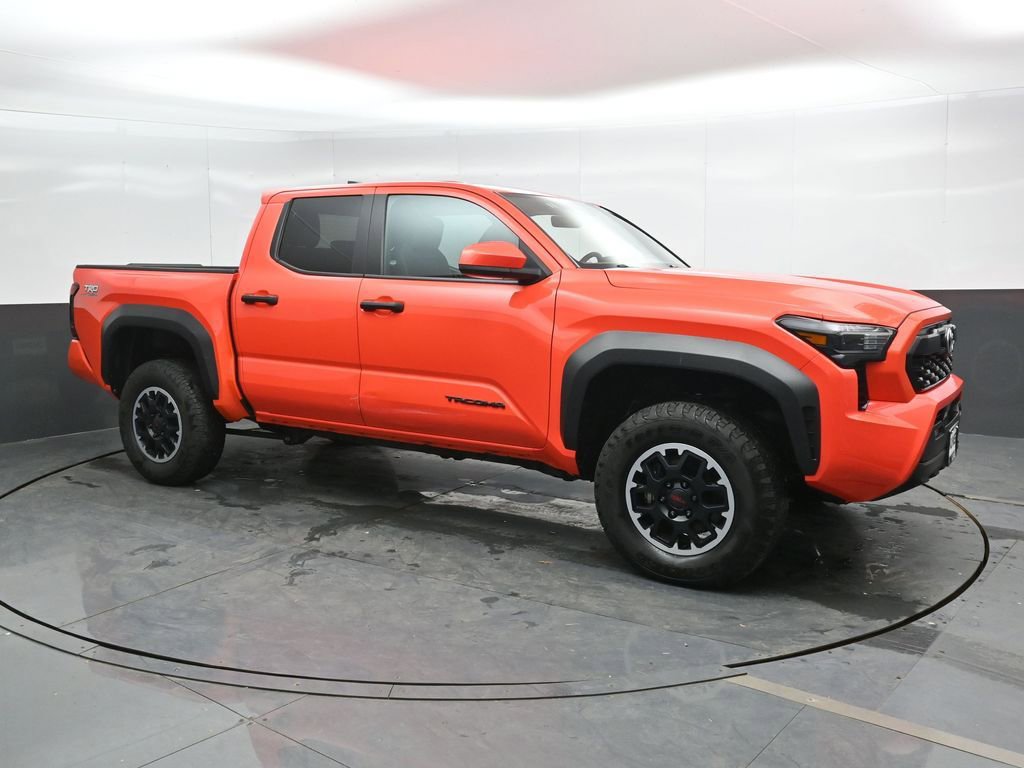 Used 2024 Toyota Tacoma TRD Off-Road AWD/4WD image 5