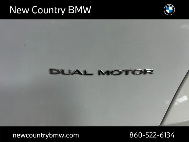 Used 2022 Tesla Model Y Long Range image 11