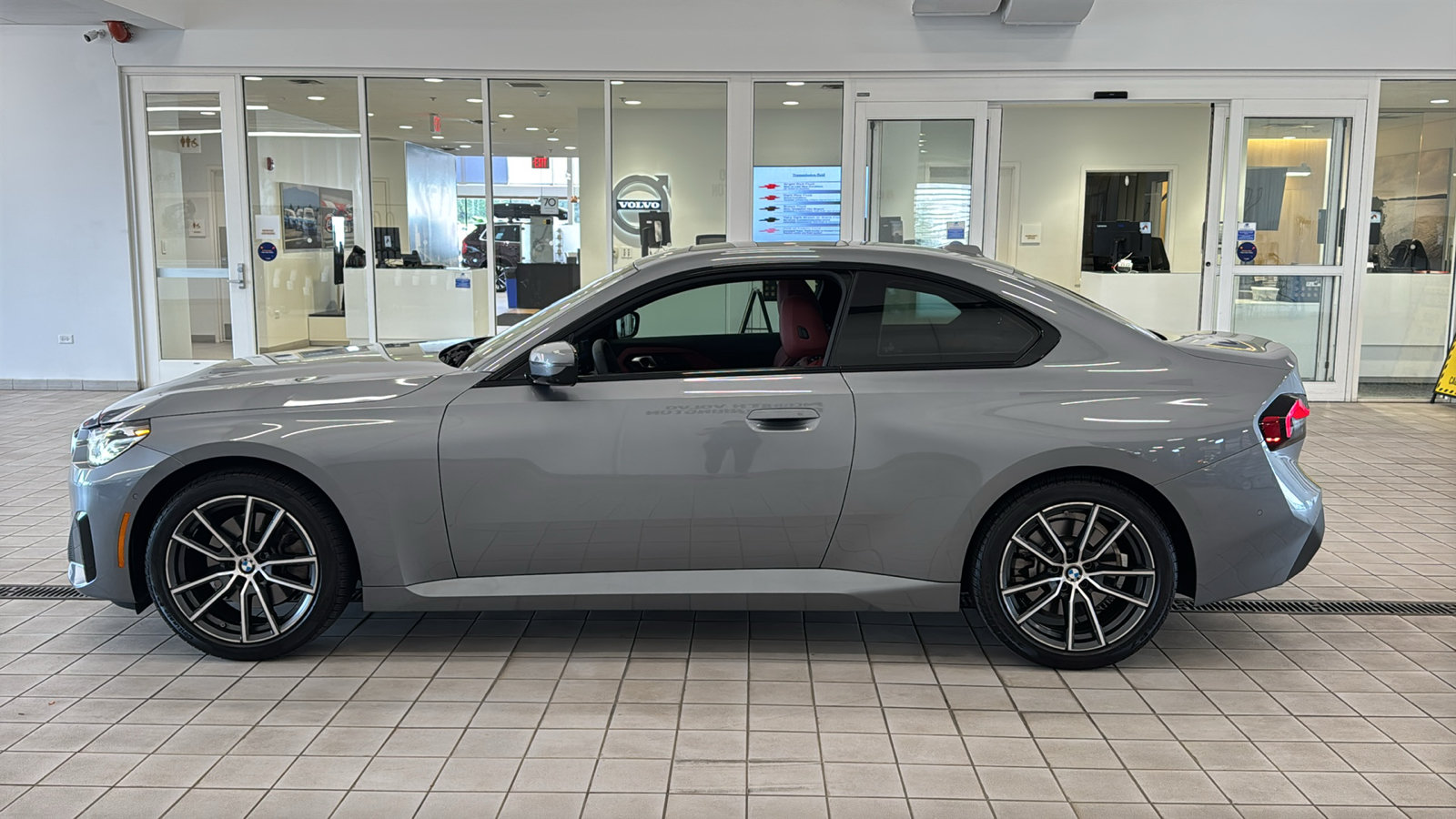 Used 2025 BMW 230i xDrive Coupe w/ Premium Package AWD/4WD image 8