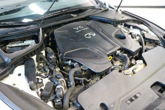 Used 2020 INFINITI Q50 Luxe w/ Essential Package (3.0T Luxe) RWD image 31