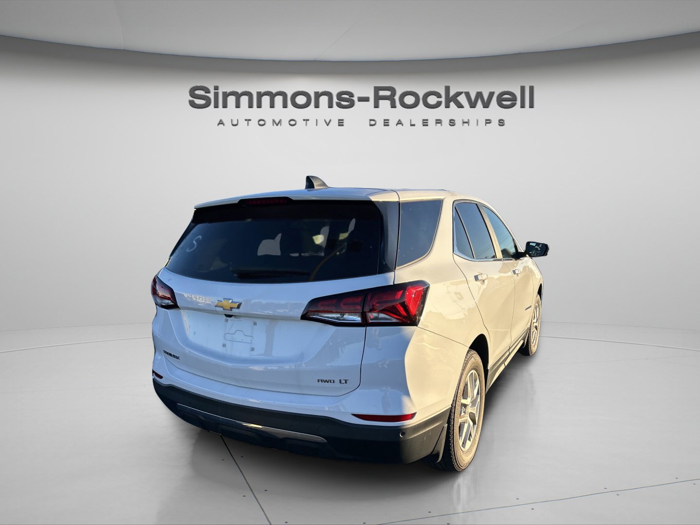 Used 2023 Chevrolet Equinox LT w/ LPO, Floor Liner Package image 14