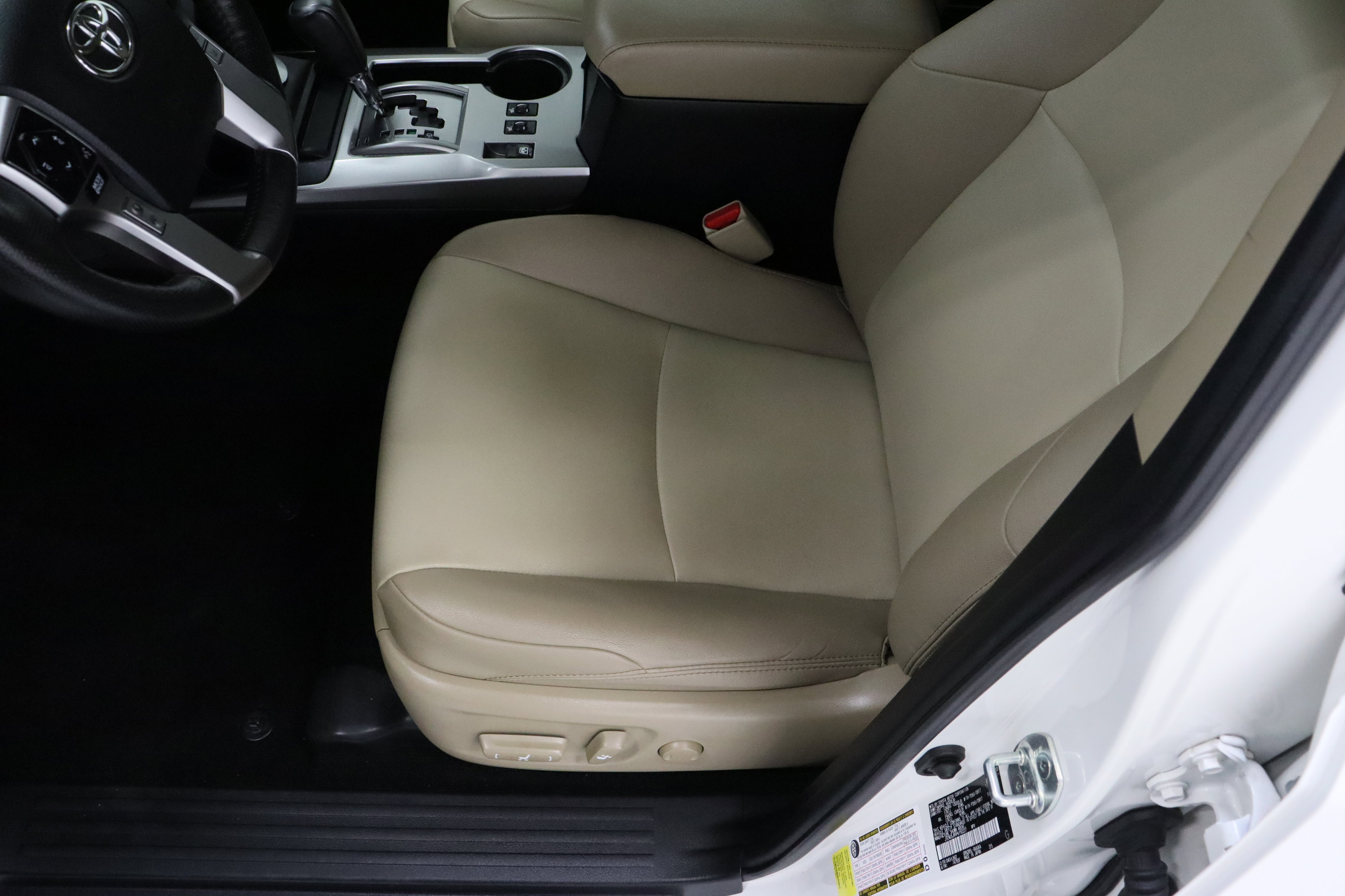 Certified 2023 Toyota 4Runner SR5 Premium w/ Moonroof Package image 15