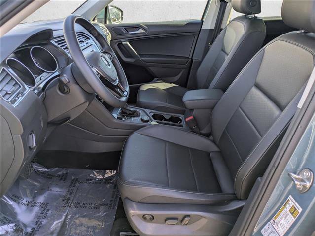 Used 2020 Volkswagen Tiguan SE image 15