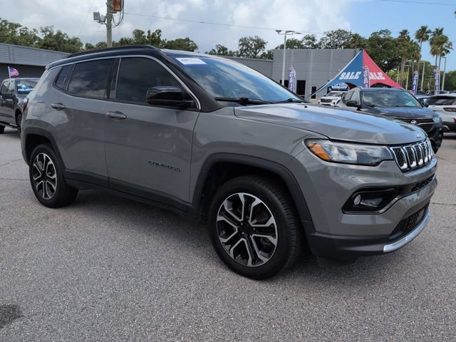 Used 2024 Jeep Compass Limited AWD/4WD image 2