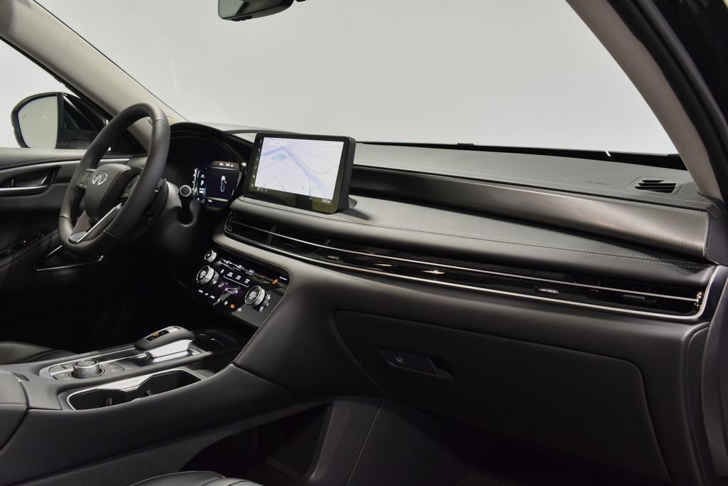 New 2026 INFINITI QX60 Luxe w/ Family Package image 15