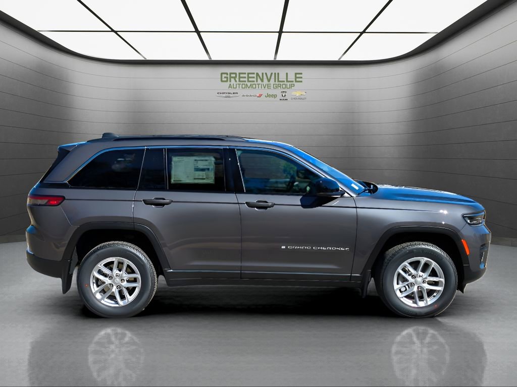 New 2025 Jeep Grand Cherokee Laredo X w/ Luxury Tech Group I image 8