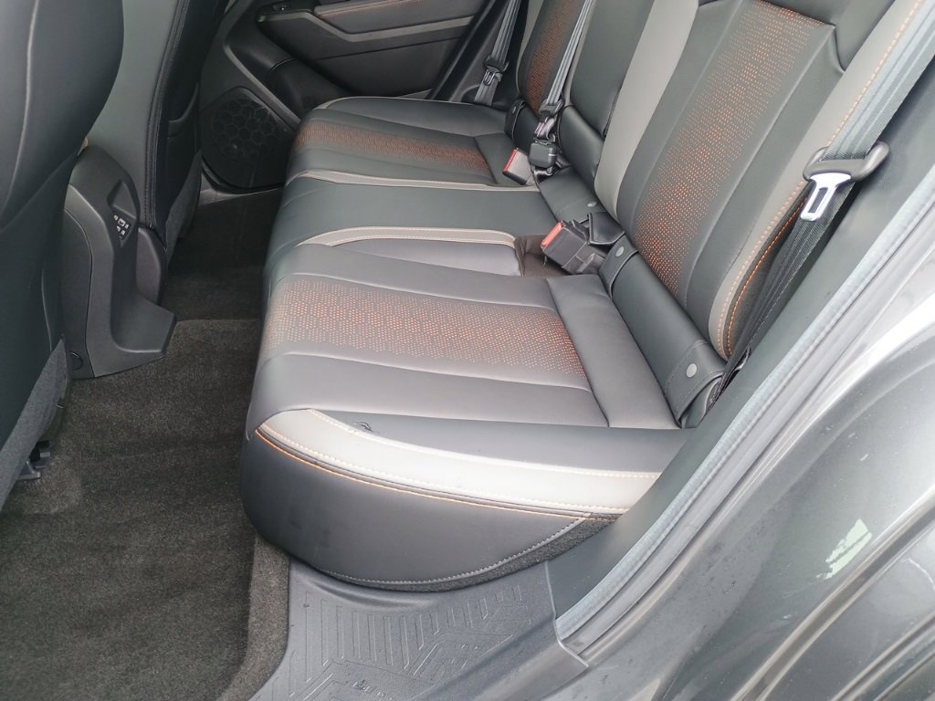 Certified 2025 Subaru Crosstrek 2.5i Limited w/ Popular Package #4A image 16