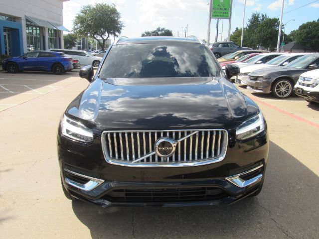 Used 2025 Volvo XC90 T8 Plus w/ Protection Package Premier image 2