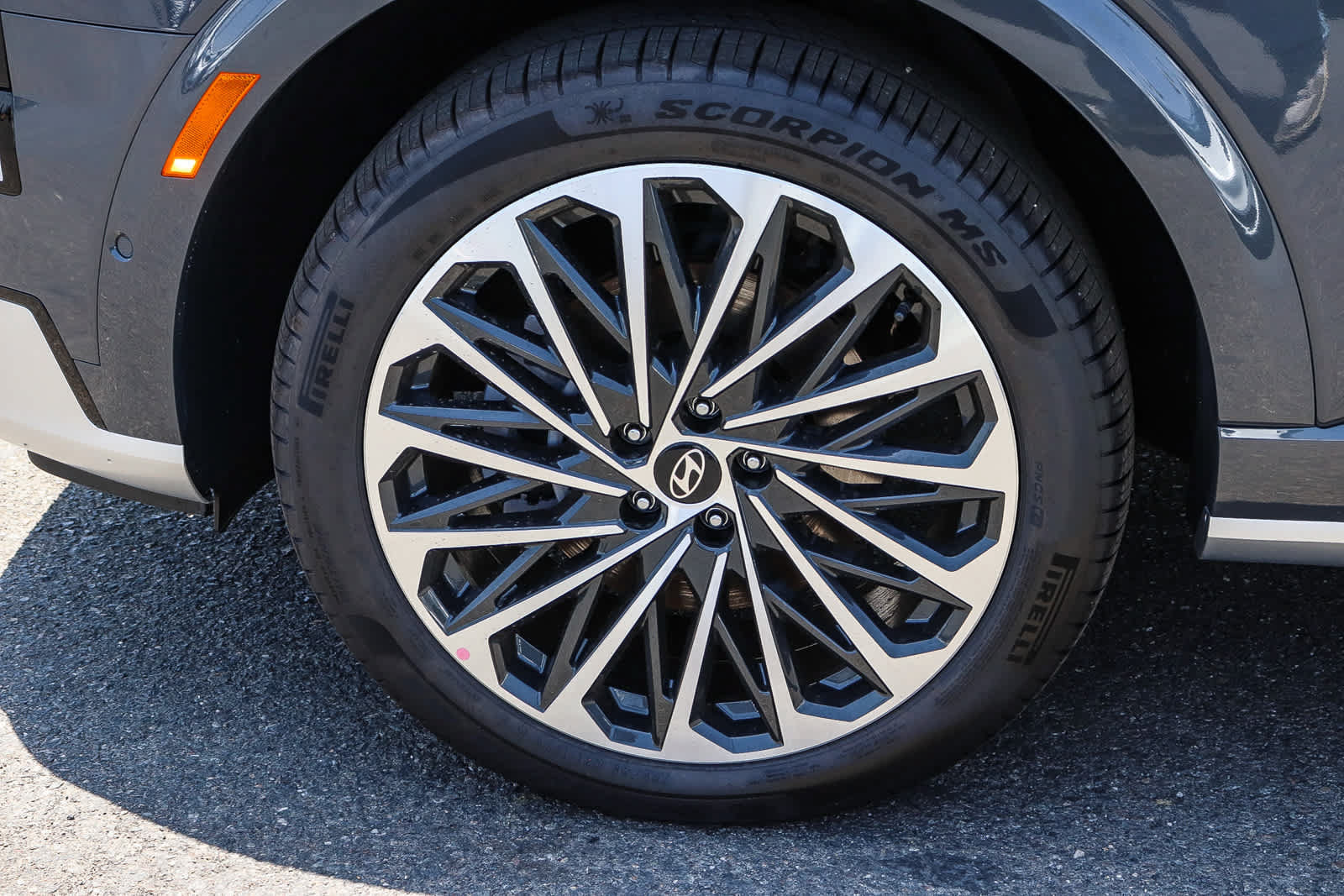 New 2026 Hyundai Palisade Calligraphy FWD image 14