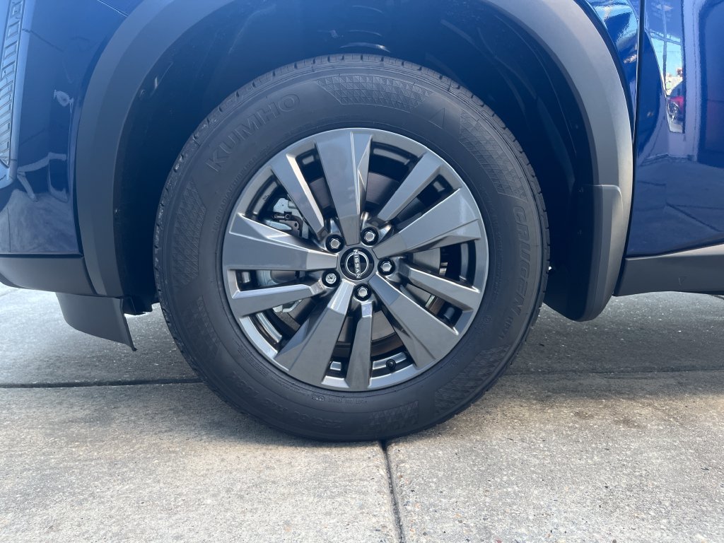 New 2026 Nissan Pathfinder SV AWD/4WD image 25