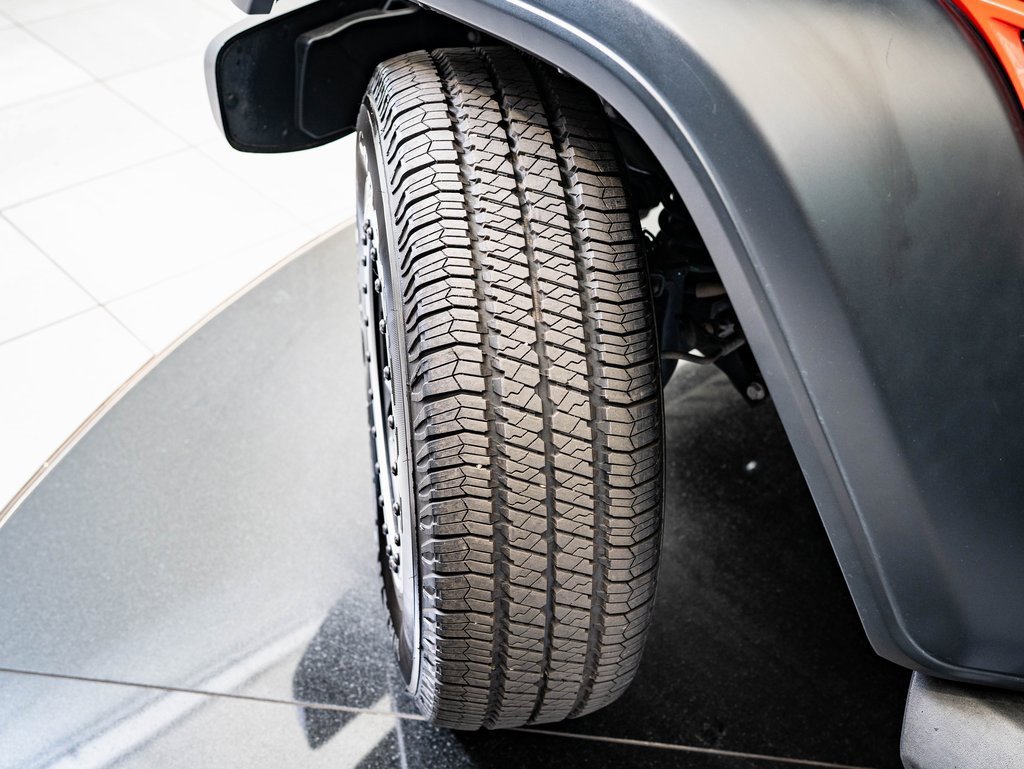 Used 2019 Jeep Wrangler Sport S image 38