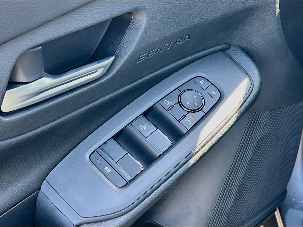 New 2027 Nissan Sentra SV FWD image 17