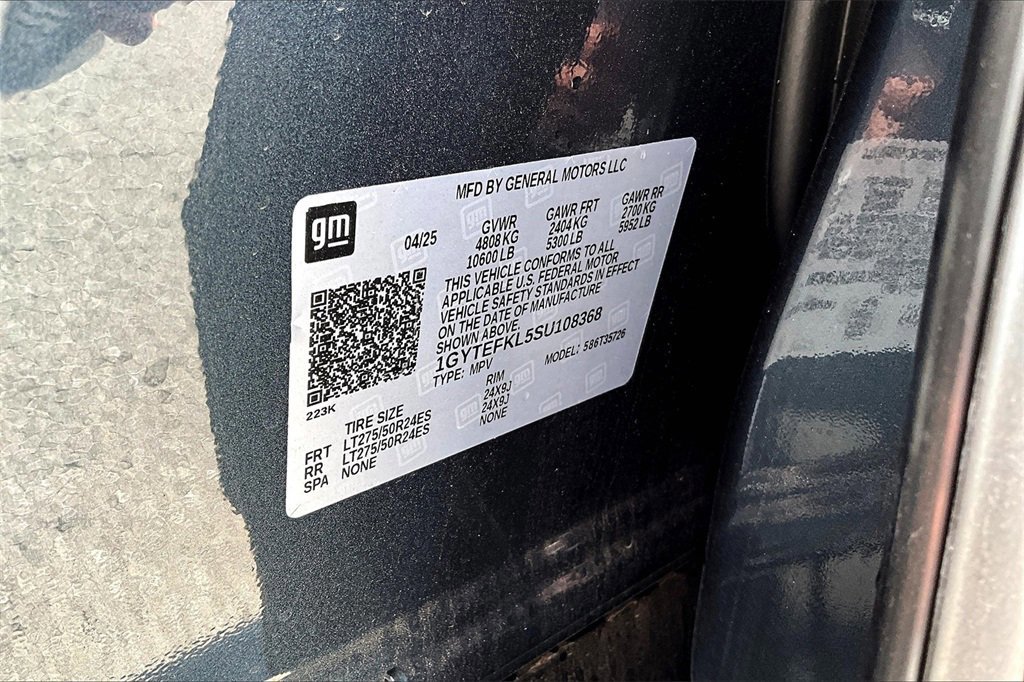 New 2025 Cadillac Escalade IQ Sport 2 w/ LPO, ONYX Package image 13