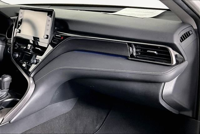Used 2021 Toyota Camry XSE image 25