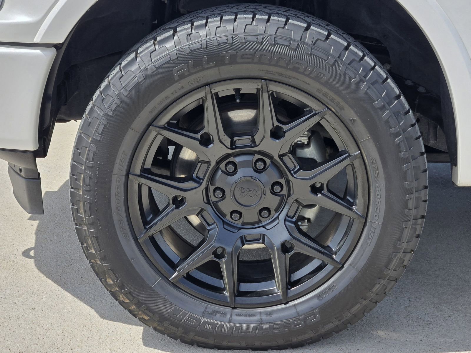 Used 2019 Ford F150 Platinum w/ Equipment Group 701A Luxury image 13