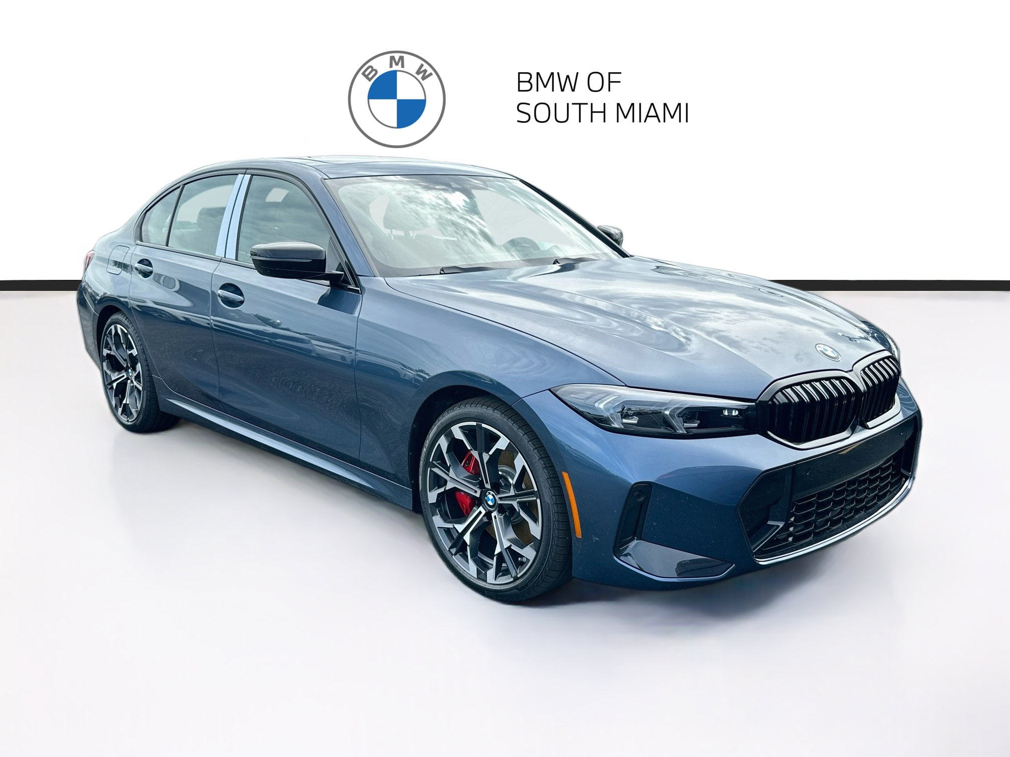 New 2026 BMW 330i Sedan w/ M Sport Package