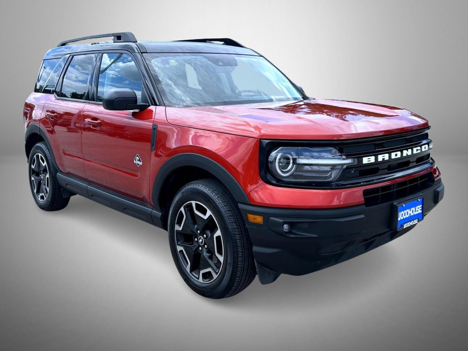 Used 2022 Ford Bronco Sport Outer Banks w/ Tech Package AWD/4WD image 3