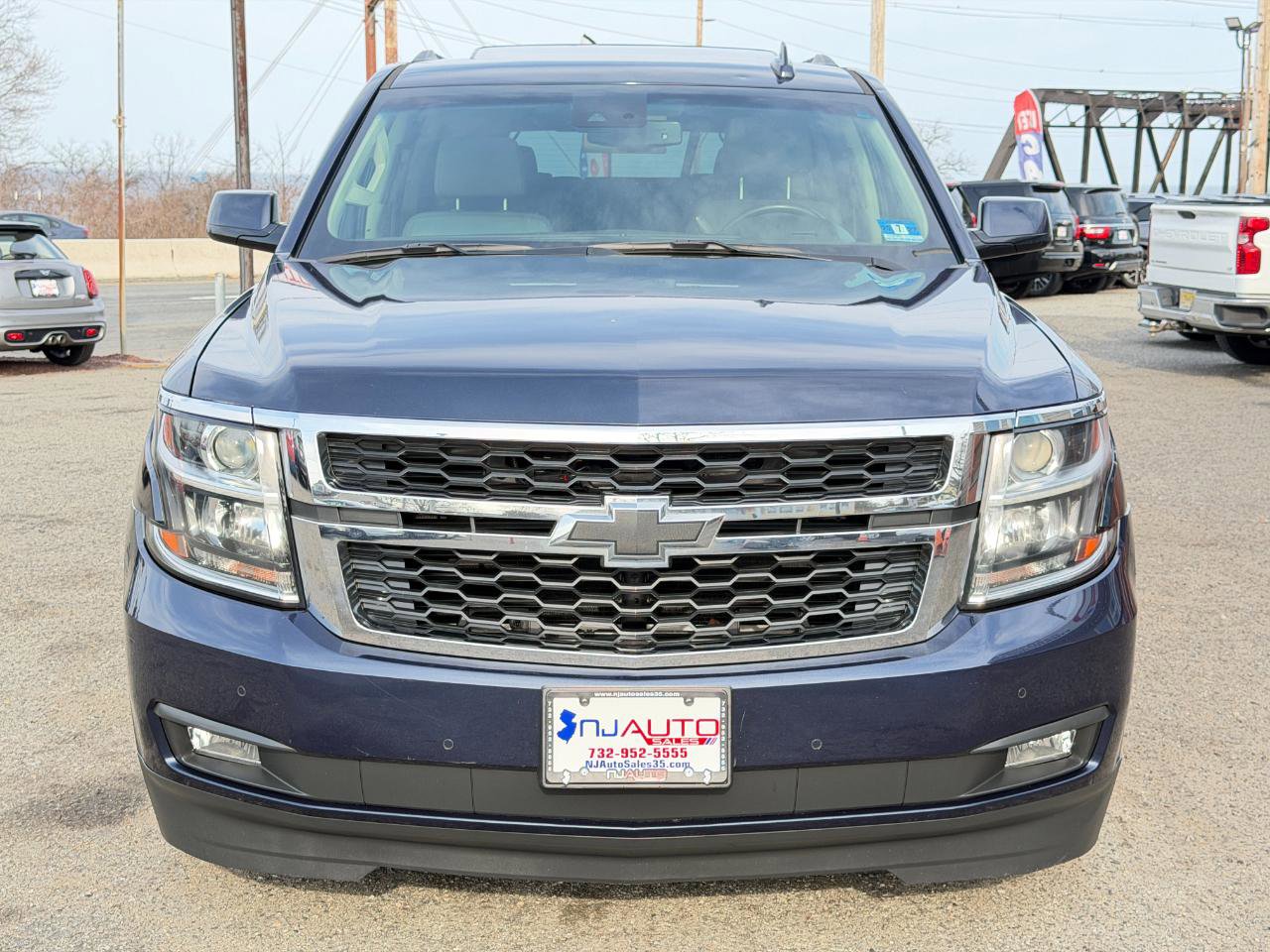 Used 2018 Chevrolet Suburban LT image 10