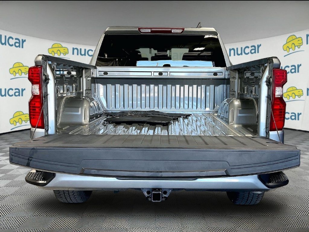 Used 2023 Chevrolet Silverado 1500 Custom AWD/4WD image 30