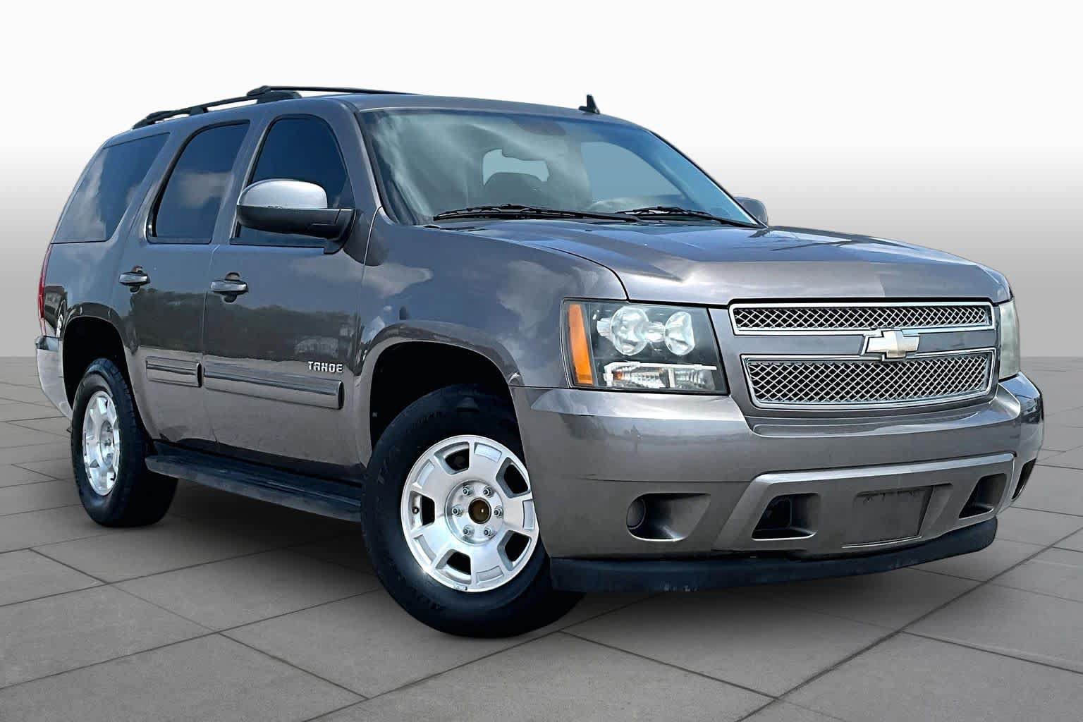 Used 2011 Chevrolet Tahoe LS RWD image 2