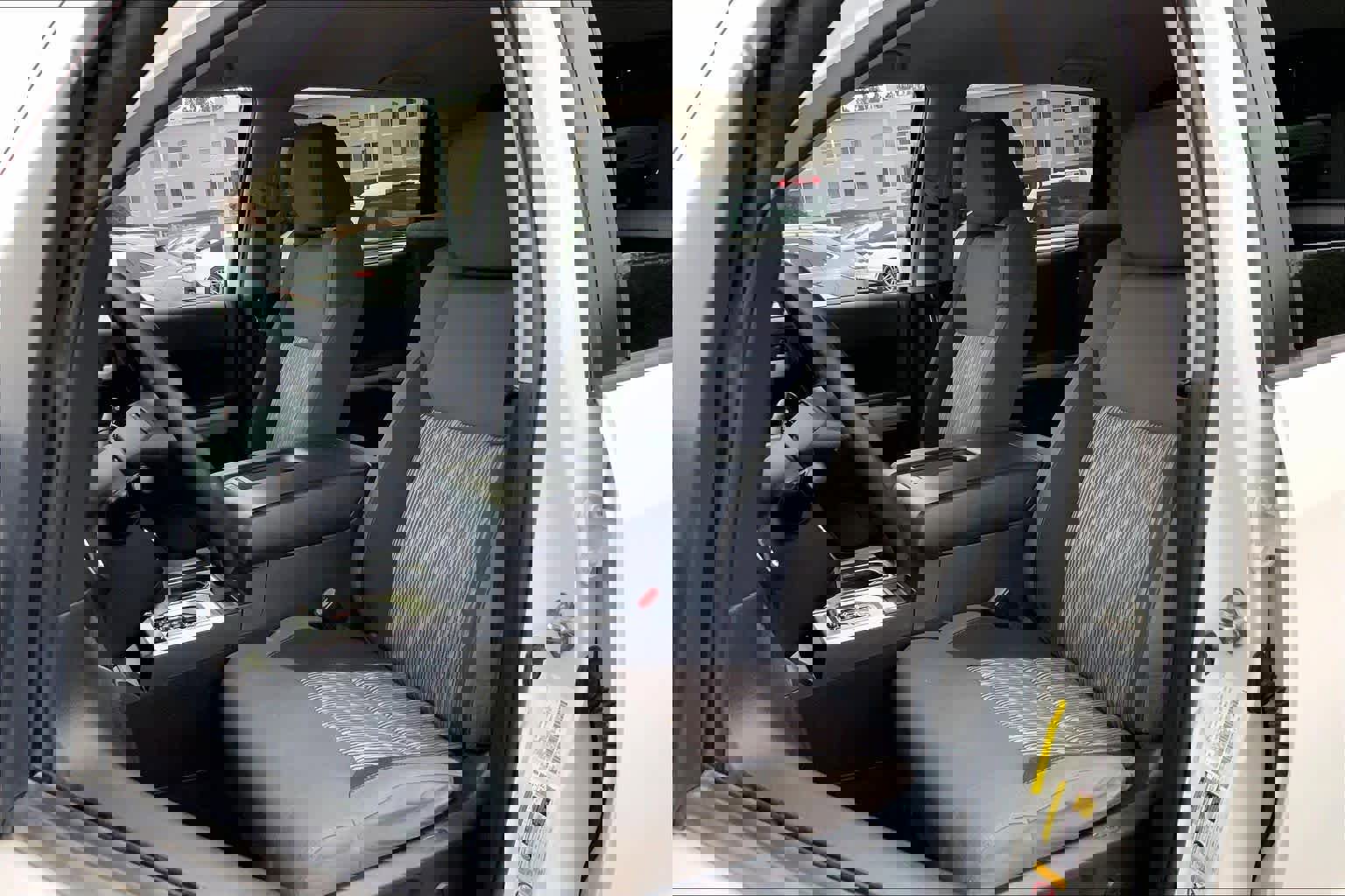 Used 2018 Toyota Tundra SR5 w/ SR5 Upgrade Package image 8