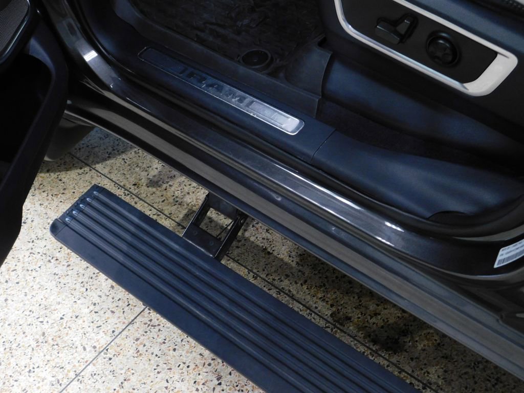 Used 2022 RAM 1500 Limited image 29