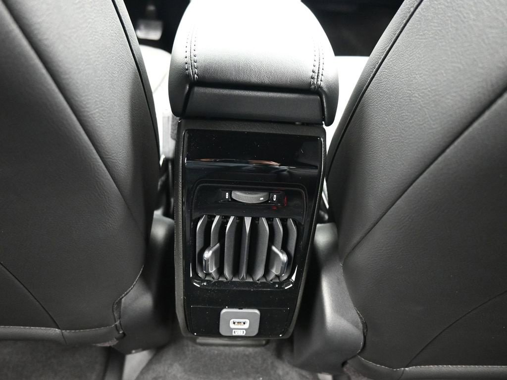 New 2026 Jeep Compass Limited image 14