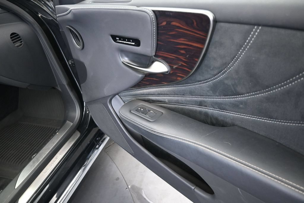 Certified 2024 Lexus LS 500 w/ Interior Upgrade Package RWD image 23