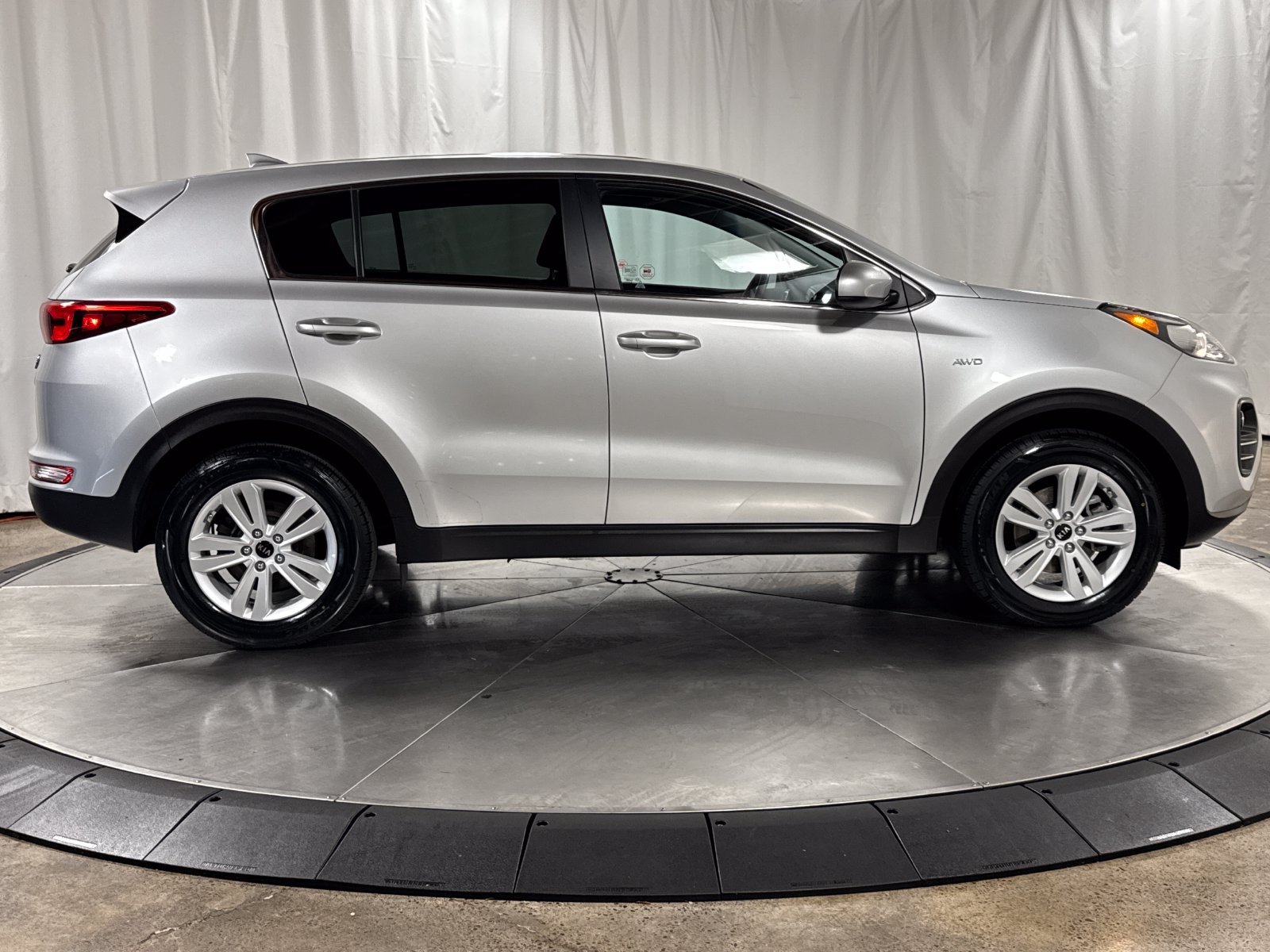 Used 2017 Kia Sportage LX AWD/4WD image 6