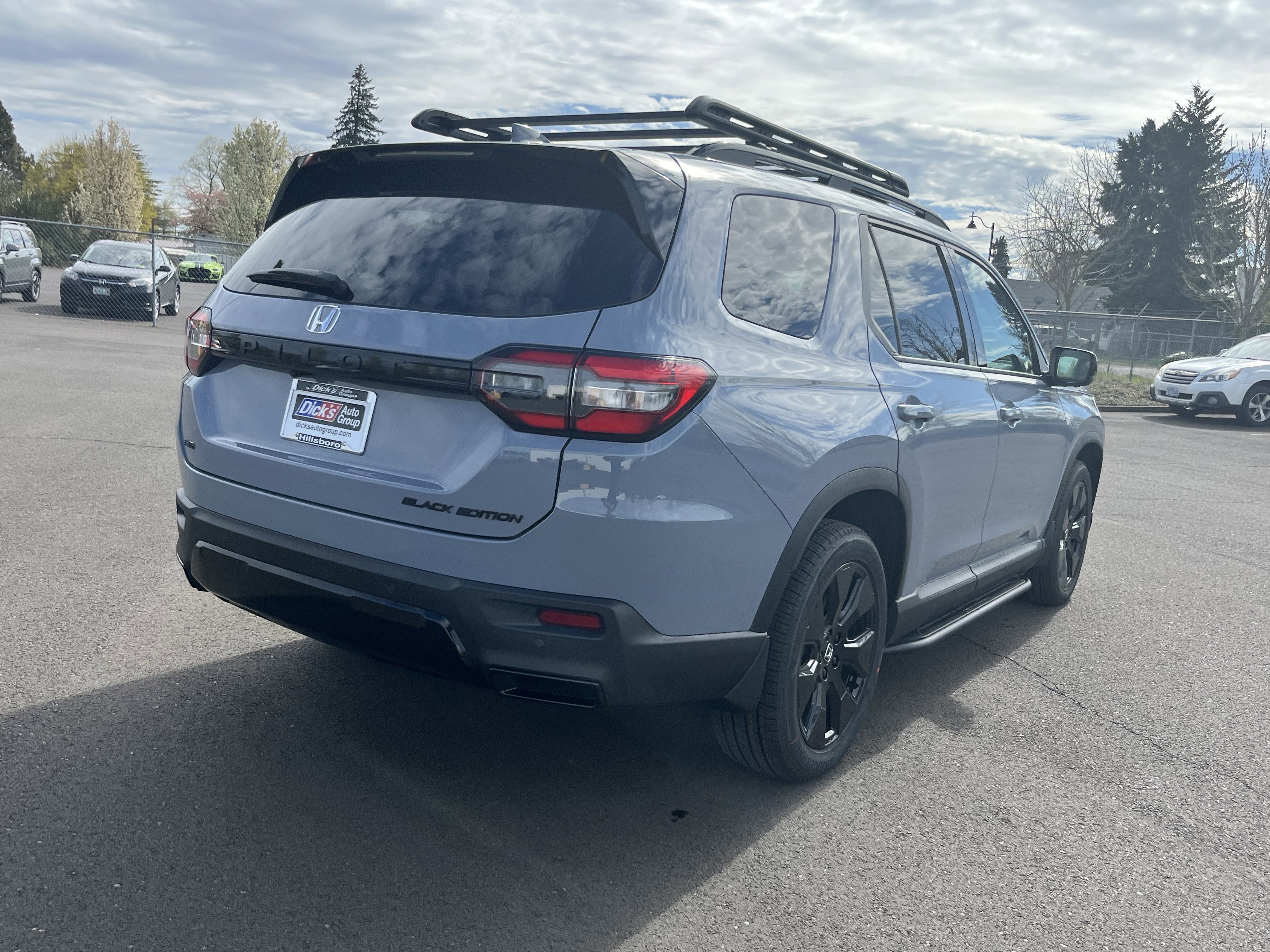 New 2026 Honda Pilot Black Edition image 5