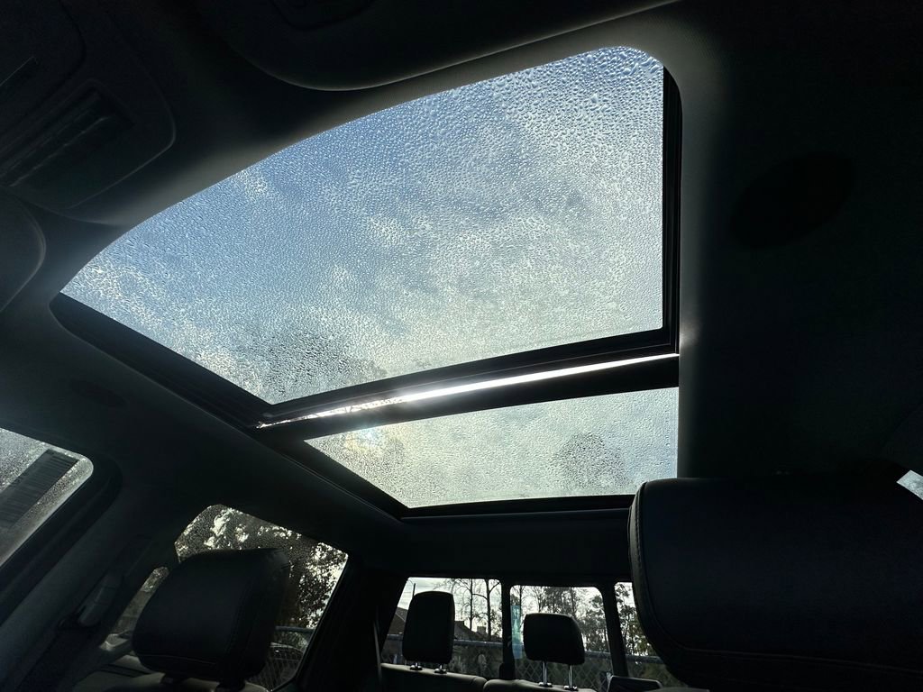 New 2026 Ford F250 Lariat w/ Black Appearance Package image 85