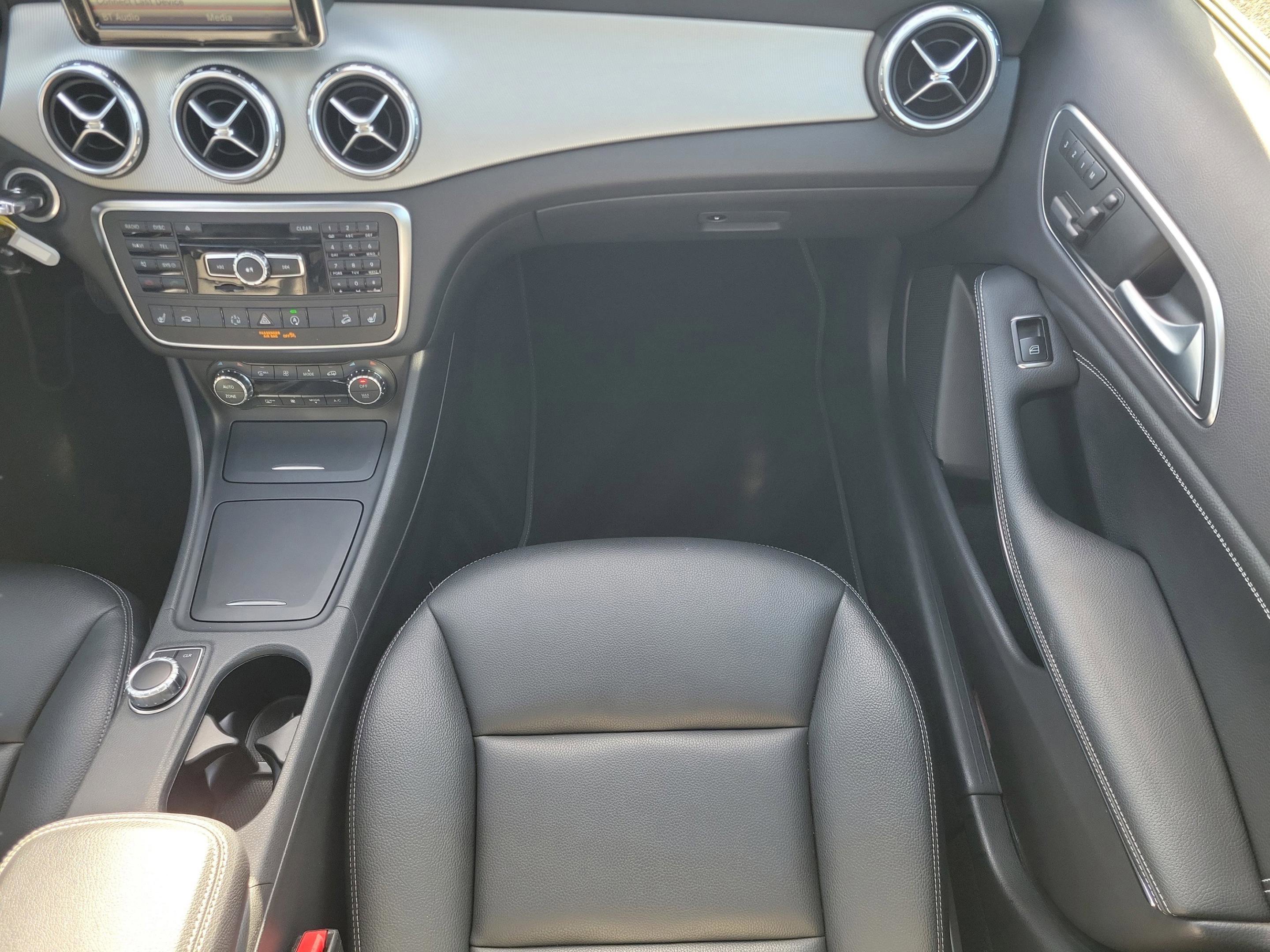 Used 2015 Mercedes-Benz GLA 250 4MATIC image 18