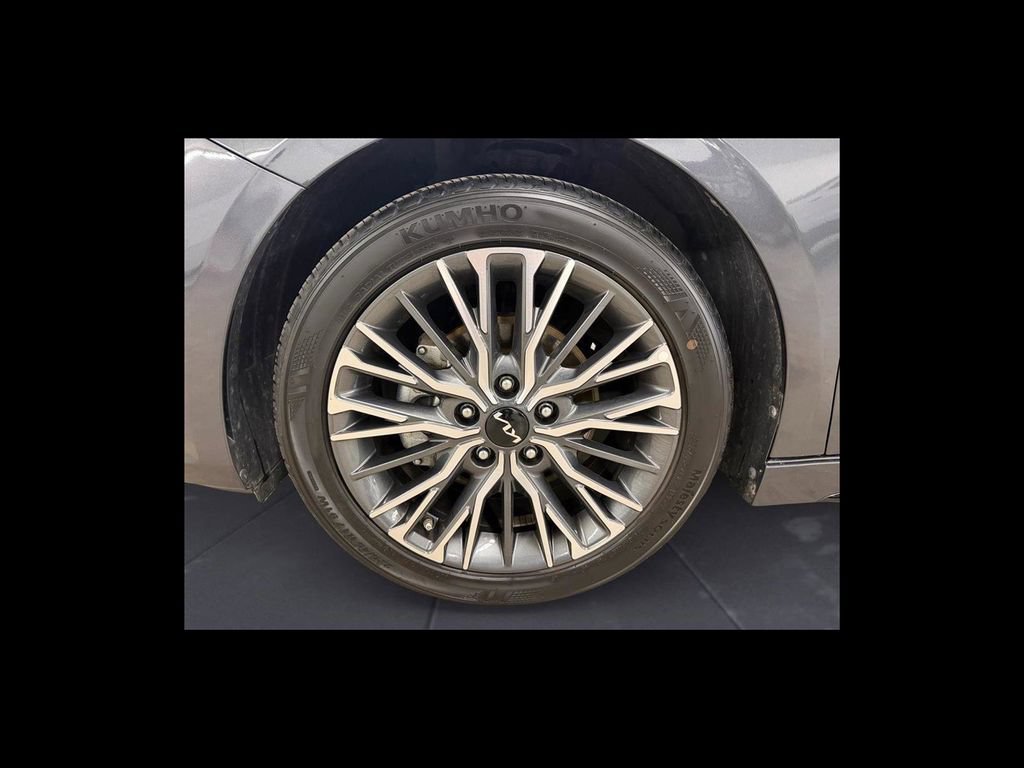 Used 2024 Kia Forte GT-Line w/ GT-Line Premium Package FWD image 10