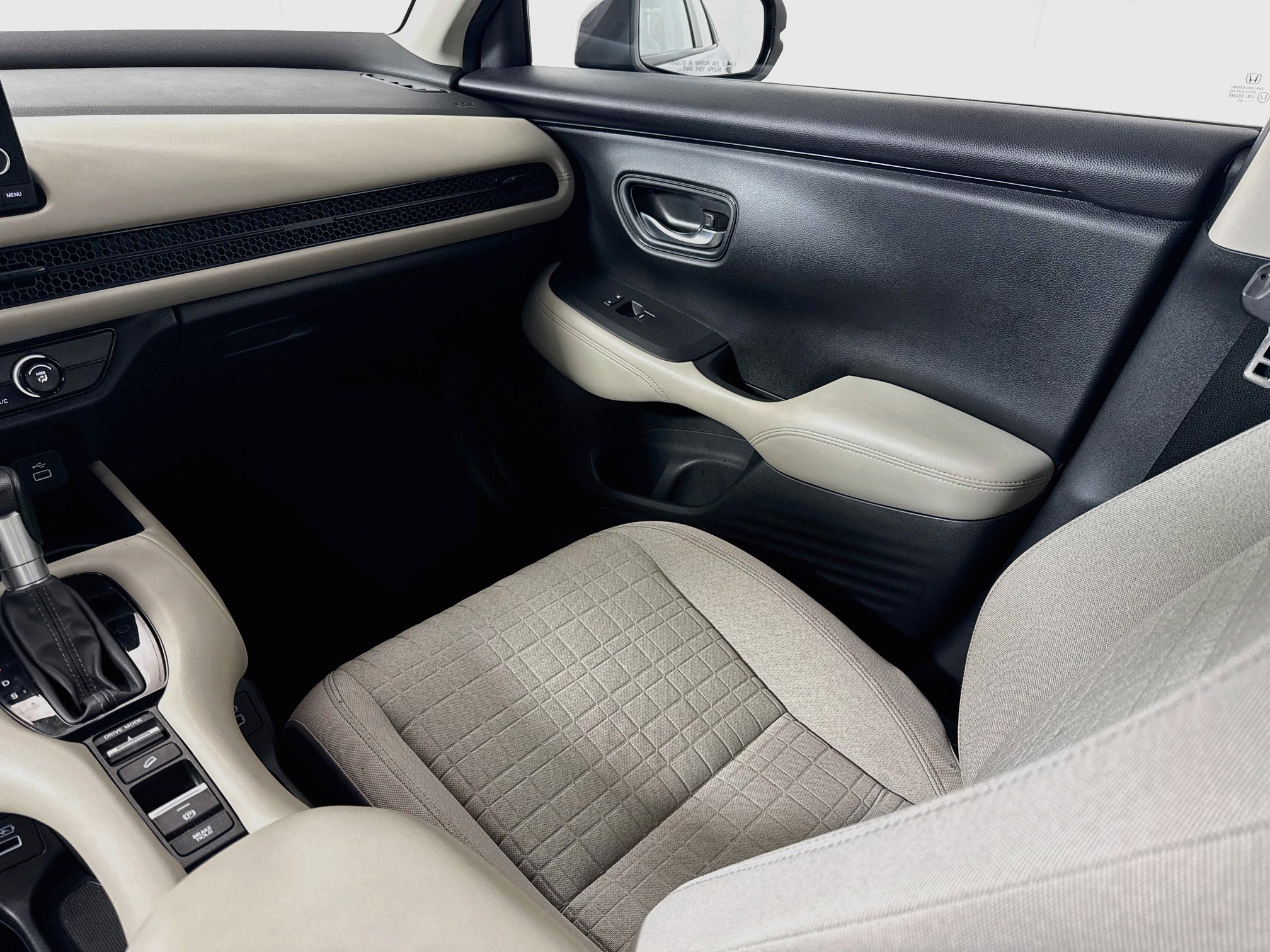 Used 2023 Honda HR-V LX image 21