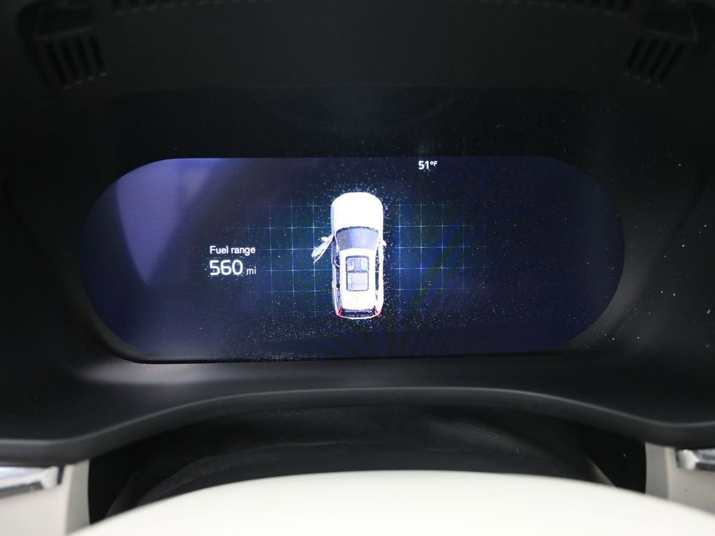 Certified 2023 Volvo XC60 B5 Ultimate w/ Protection Package Premier image 12