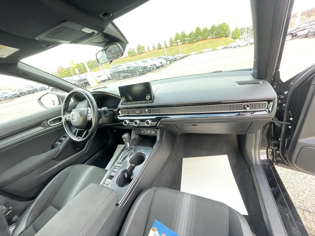 Used 2022 Honda Civic Sport image 10