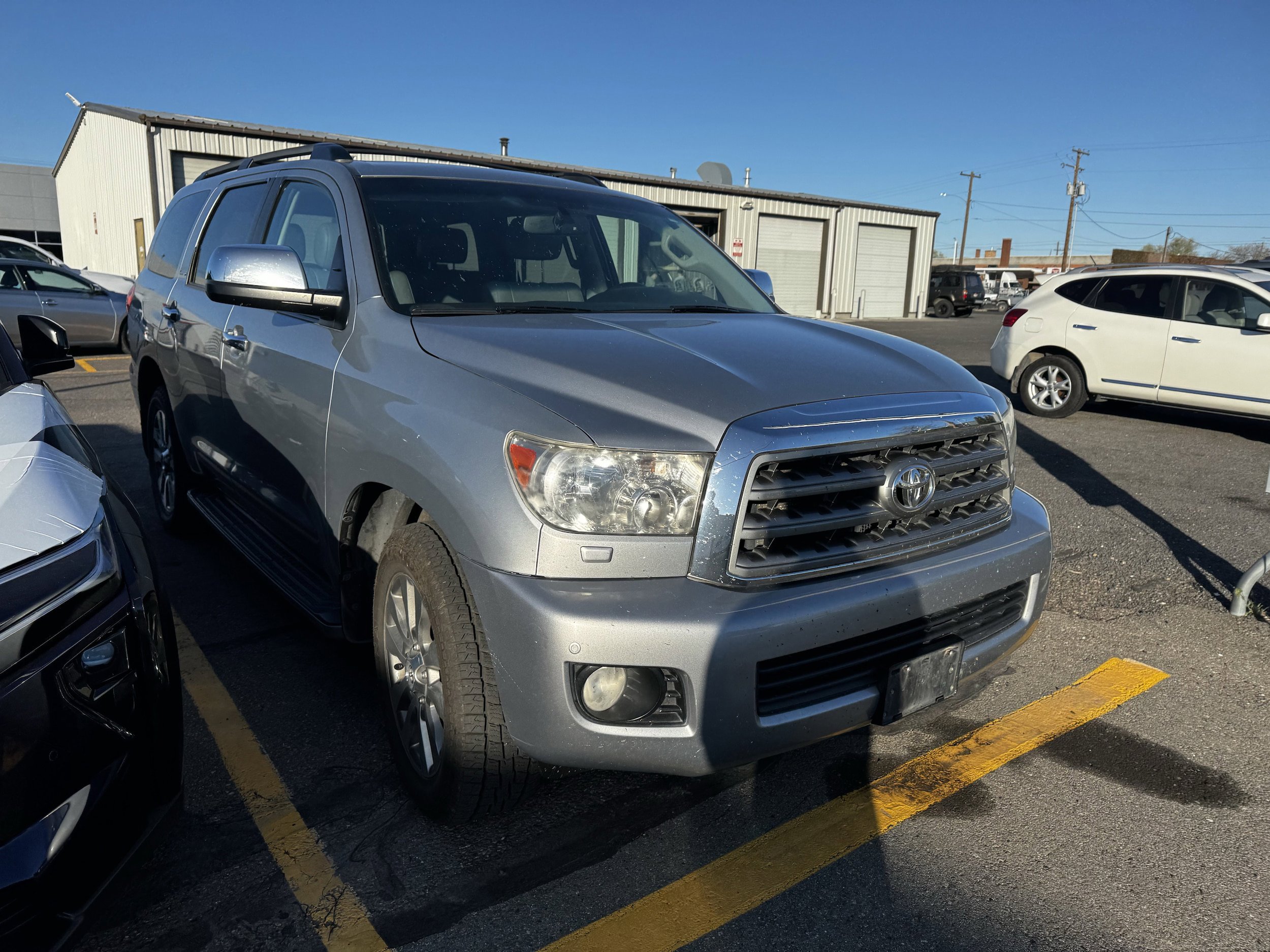 Used 2015 Toyota Sequoia Limited AWD/4WD image 2