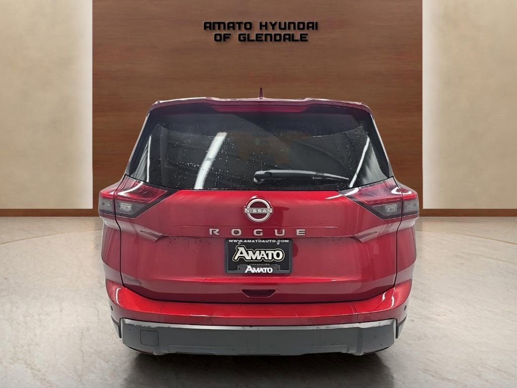 Used 2025 Nissan Rogue SV image 5